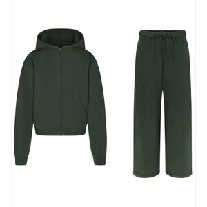 SKIMS Cotton Fleece SPRUCE Large ZIP UP HOODIE, Medium CLASSIC STRAIGHT LEG PANT
